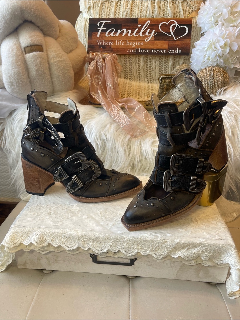 Freebird NWOT “Judge” Women’s Bootie in Distressed Black Leather MSRP$325